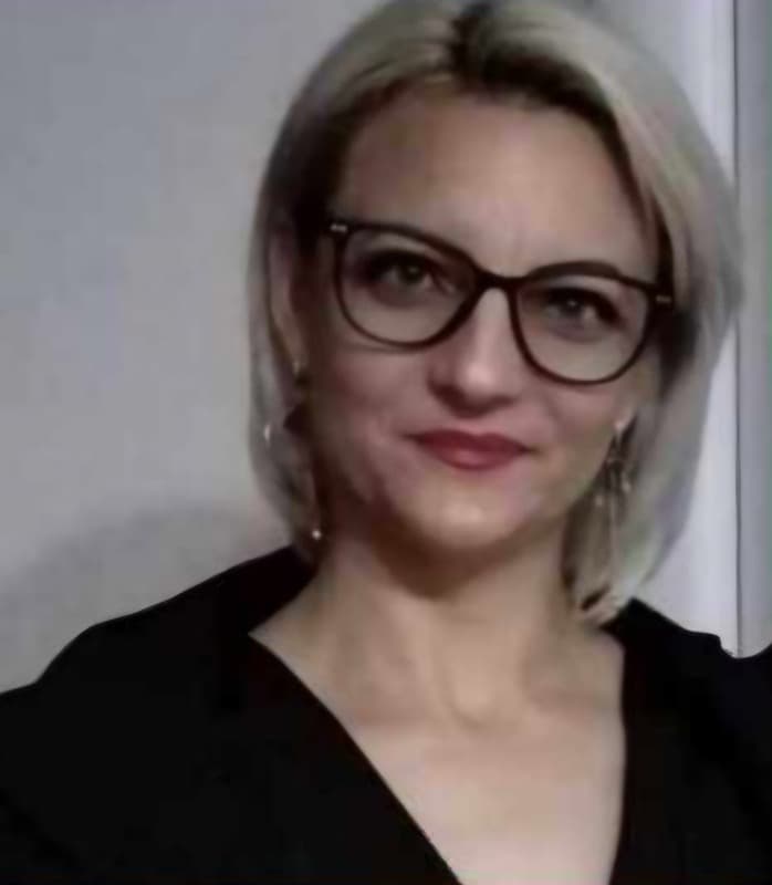 Александра Стојанова
